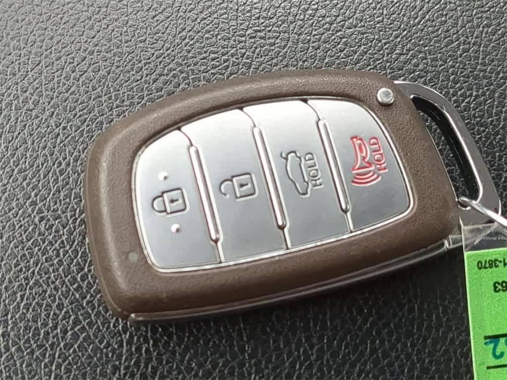 Thumbnail: 2016 Hyundai Elantra - 33