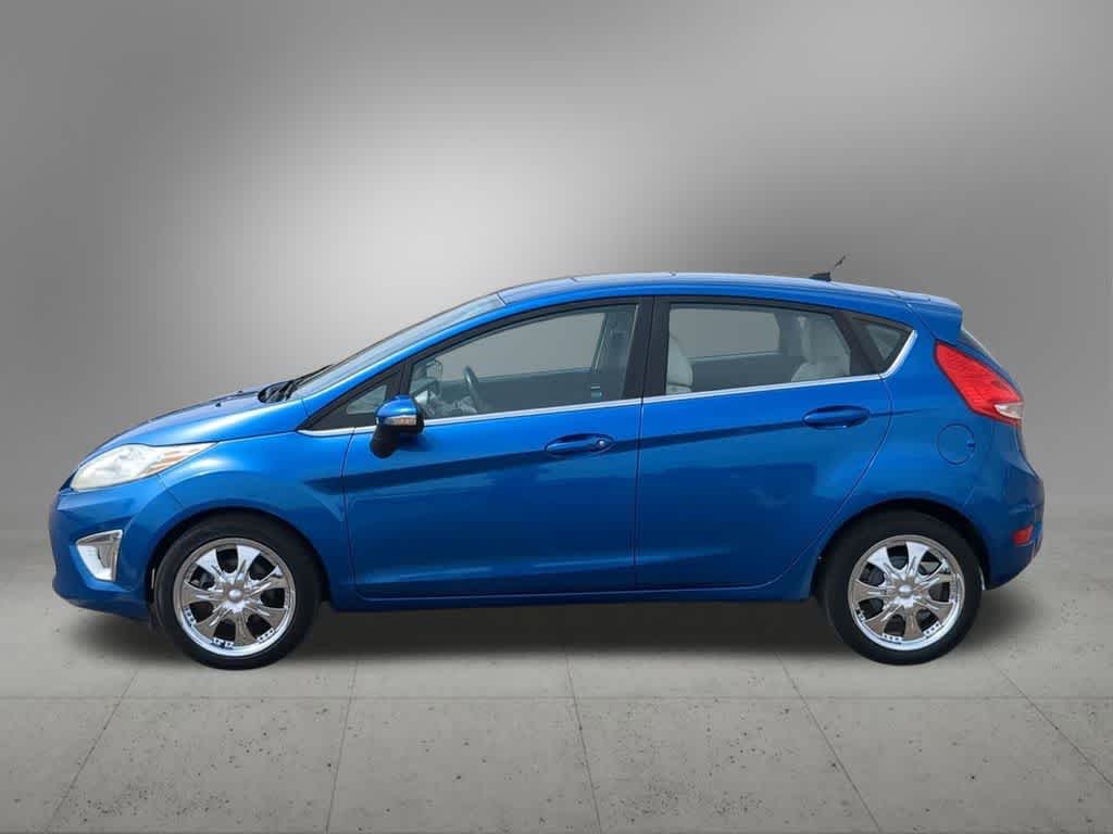 Thumbnail: 2011 Ford Fiesta - 3