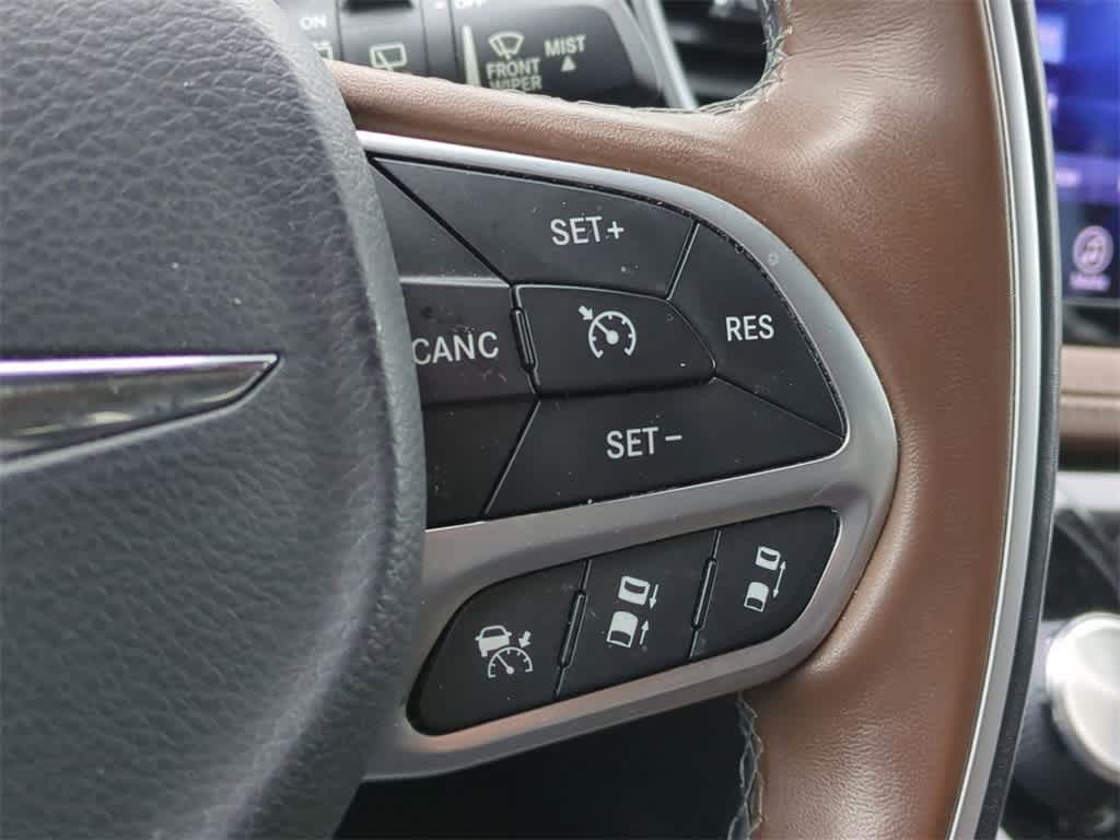 Thumbnail: 2017 Chrysler Pacifica - 24