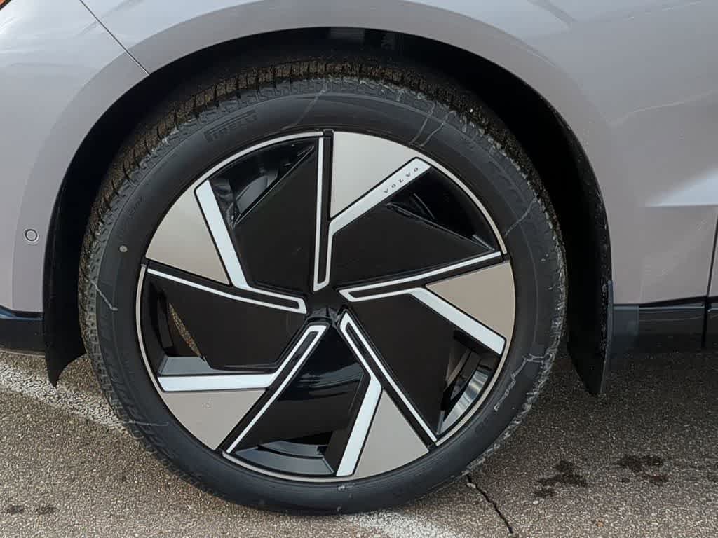 Thumbnail: 2026 Volvo EX90 - 13