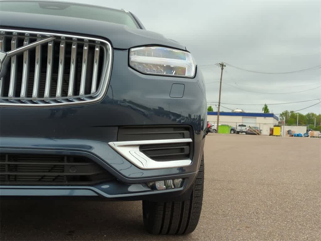 Thumbnail: 2025 Volvo XC90 - 10