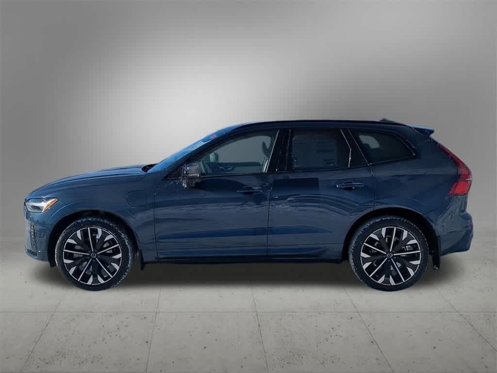 New 2026 Volvo XC60 plug-in hybrid T8 Ultra SUV