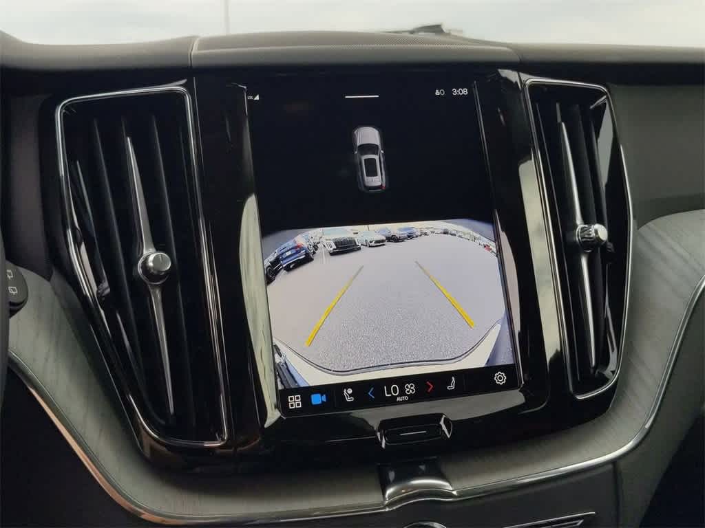 Thumbnail: 2025 Volvo XC60 - 22