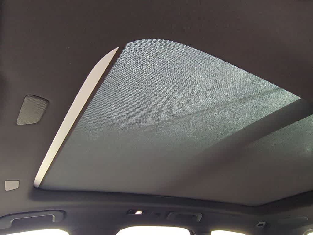 Thumbnail: 2026 Volvo XC60 - 18