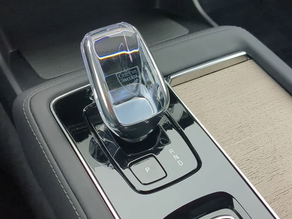 Thumbnail: 2026 Volvo XC90 - 28