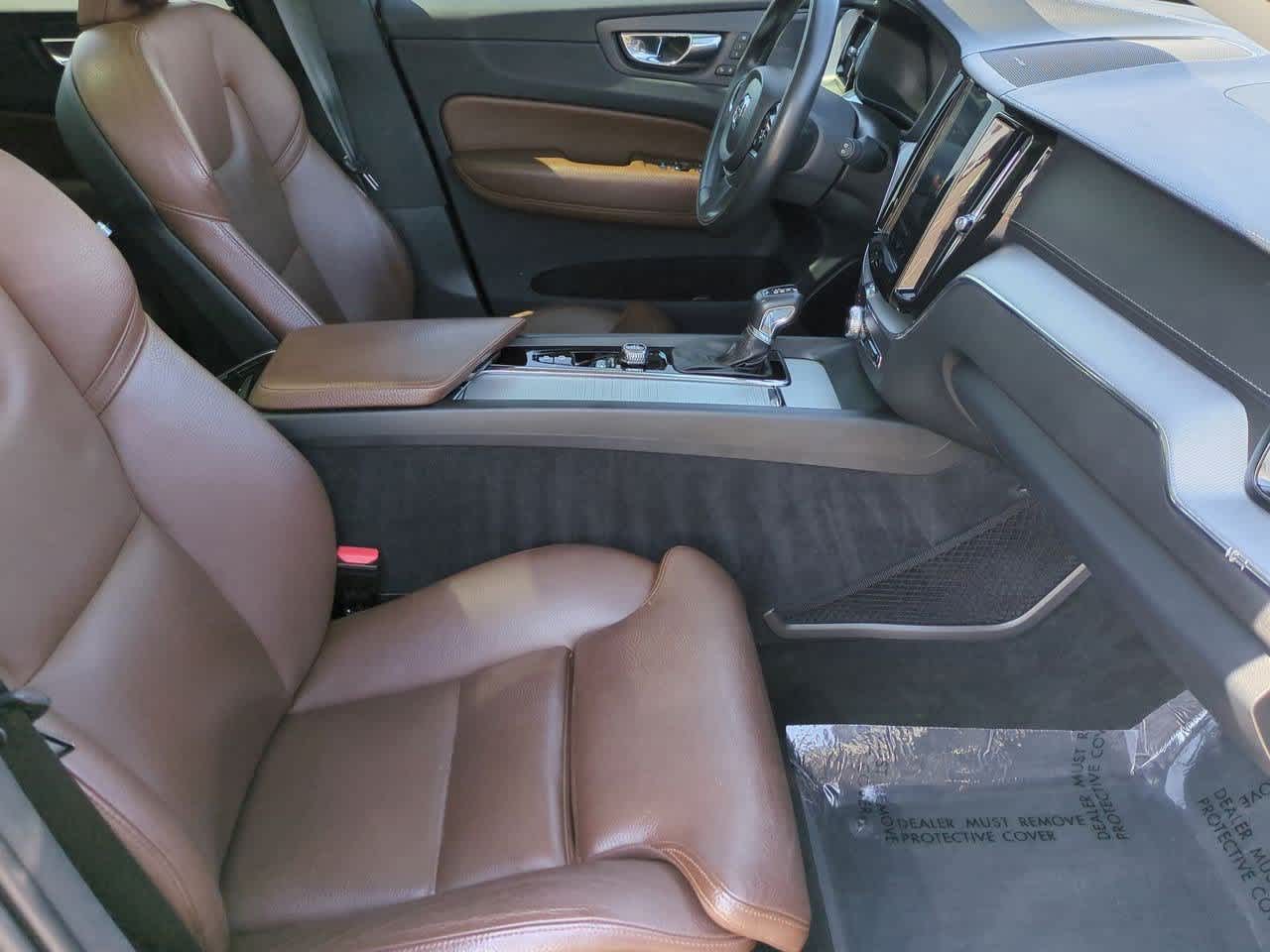 Thumbnail: 2019 Volvo XC60 - 22