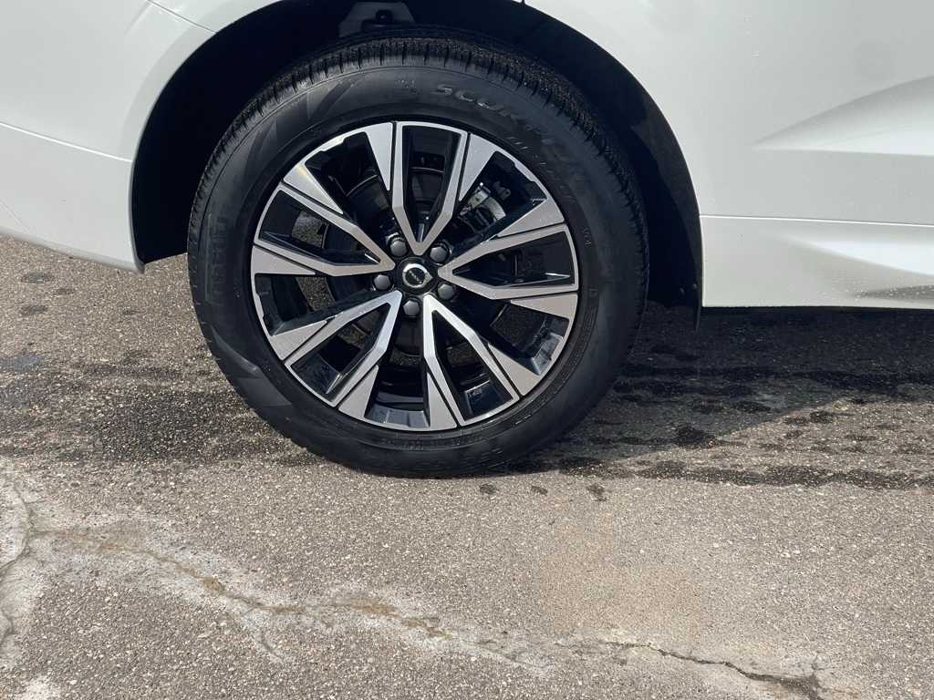 Thumbnail: 2023 Volvo XC60 - 29