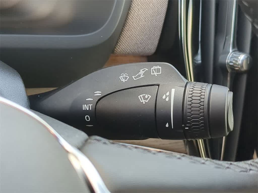 Thumbnail: 2026 Volvo XC90 - 24