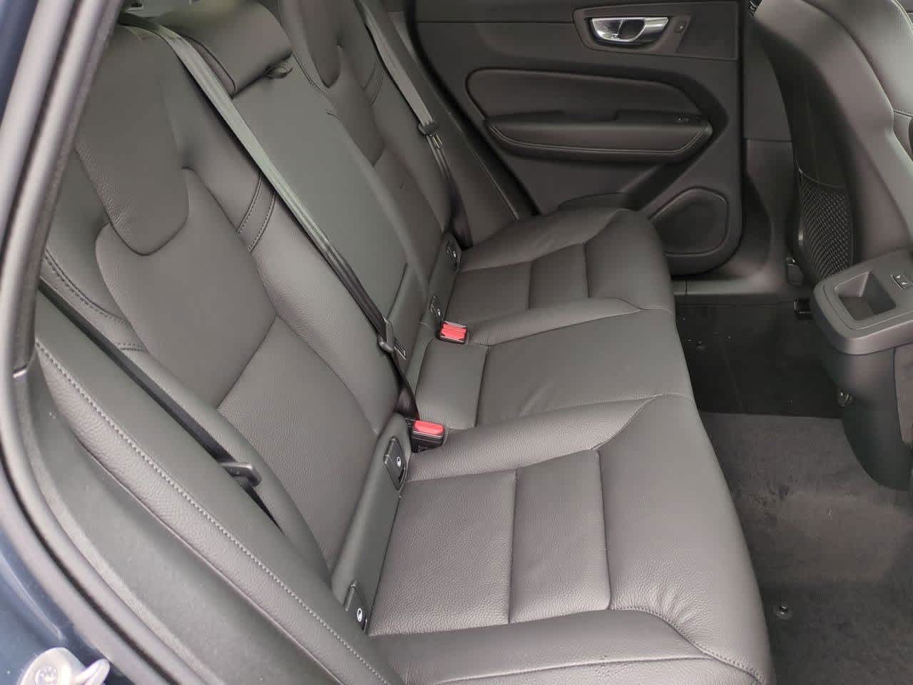 2025 Volvo XC60 B5 Plus 20