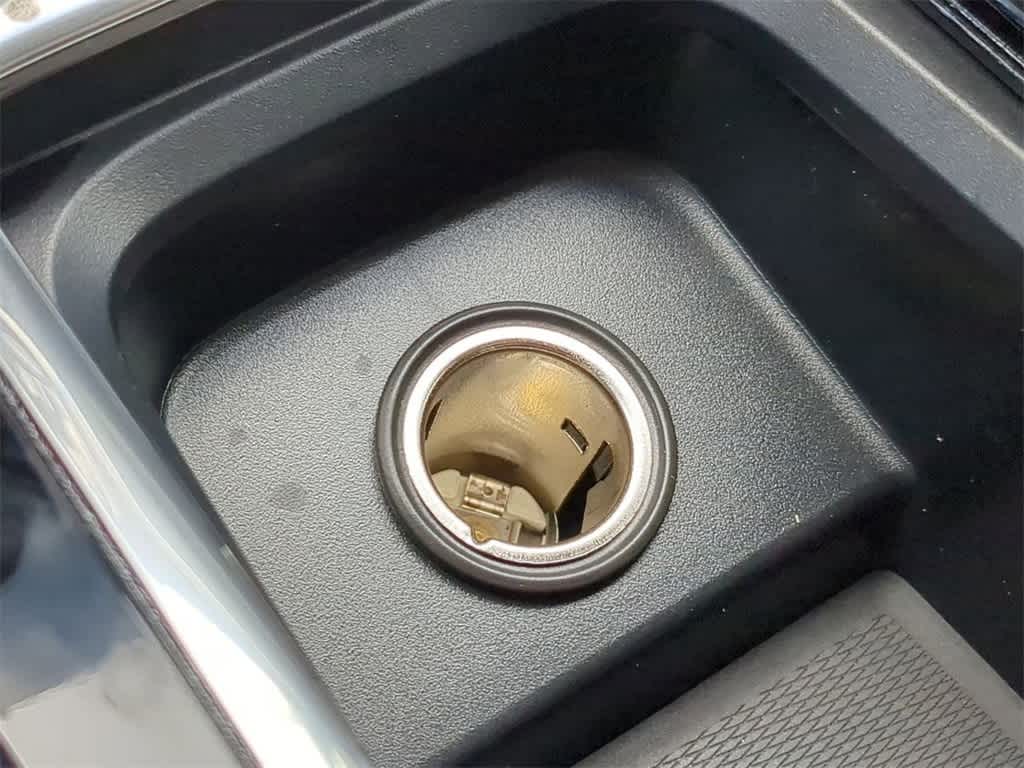 Thumbnail: 2026 Volvo XC60 - 30