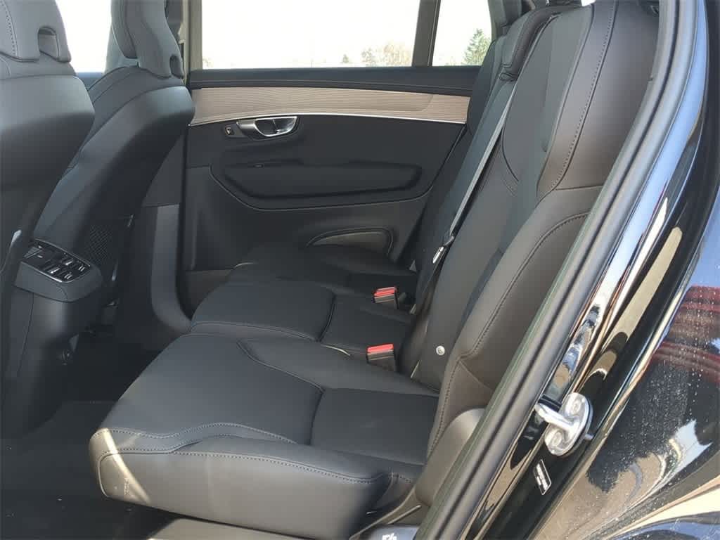 Thumbnail: 2026 Volvo XC90 - 18