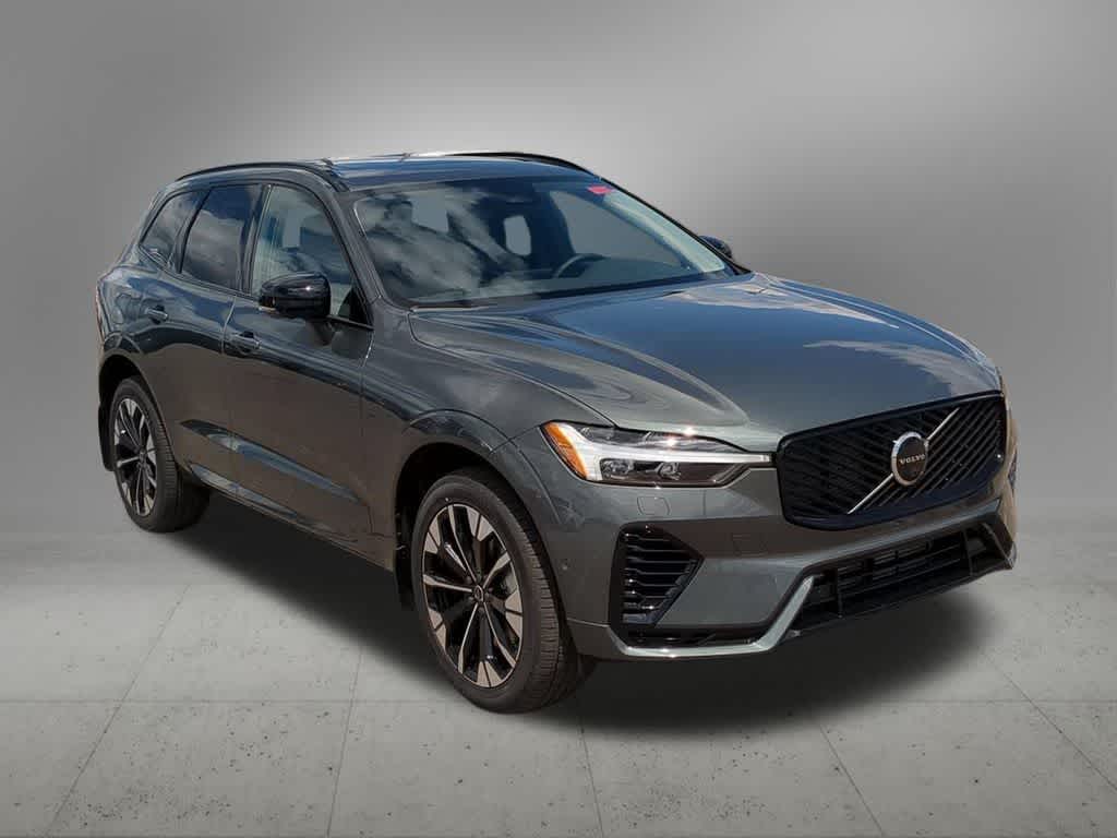 Thumbnail: 2026 Volvo XC60 - 8