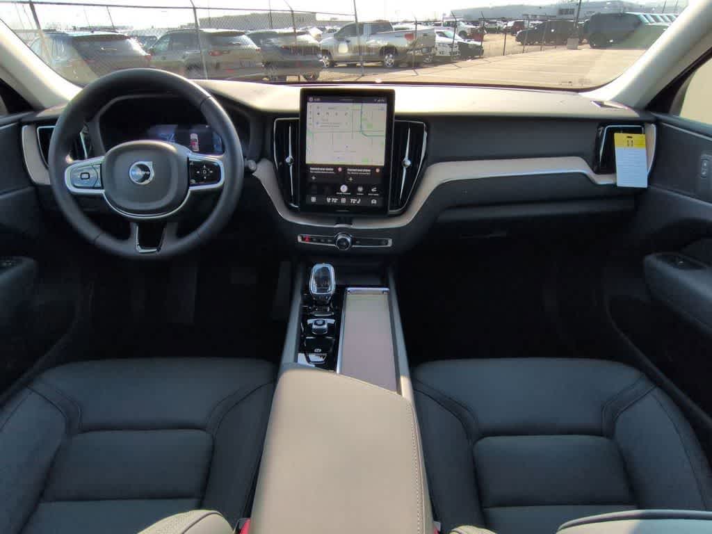 Thumbnail: 2026 Volvo XC60 - 15