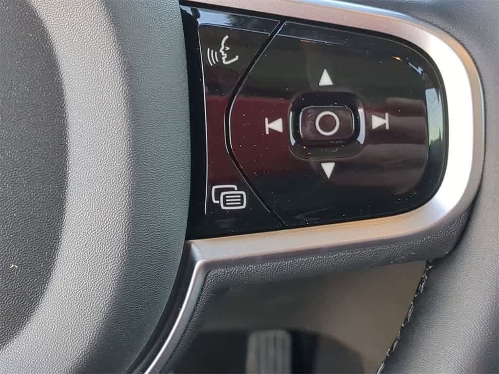 Thumbnail: 2026 Volvo XC90 - 23