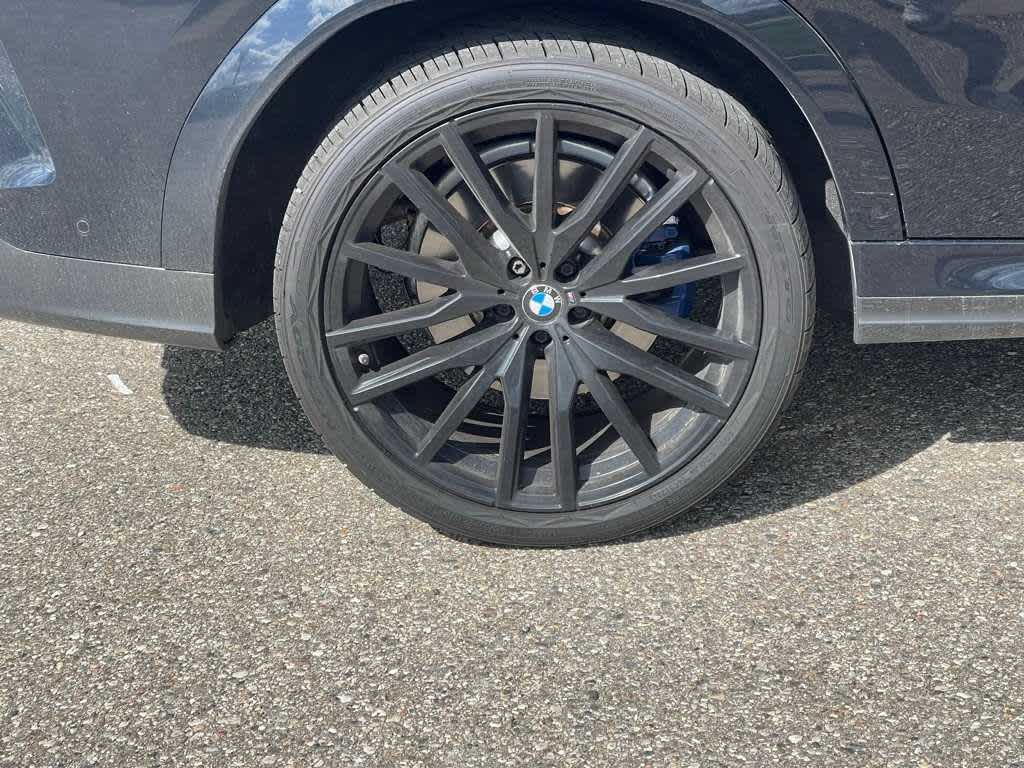 Thumbnail: 2021 BMW X6 - 13