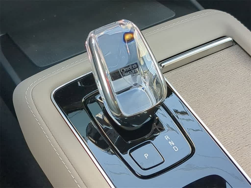 Thumbnail: 2026 Volvo XC90 - 32