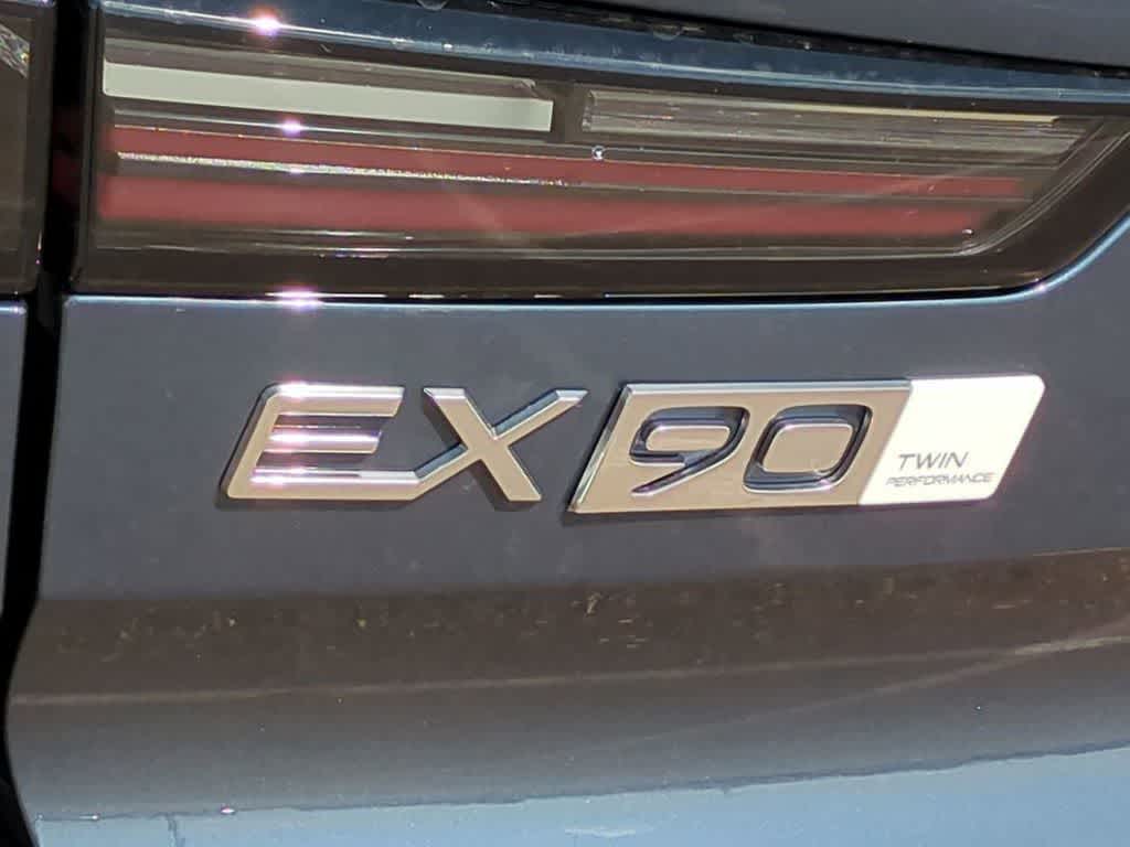 Thumbnail: 2025 Volvo EX90 - 11