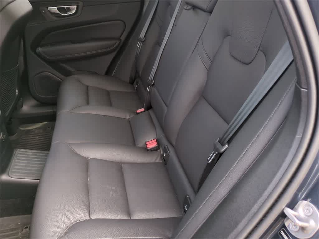 Thumbnail: 2025 Volvo XC60 - 19