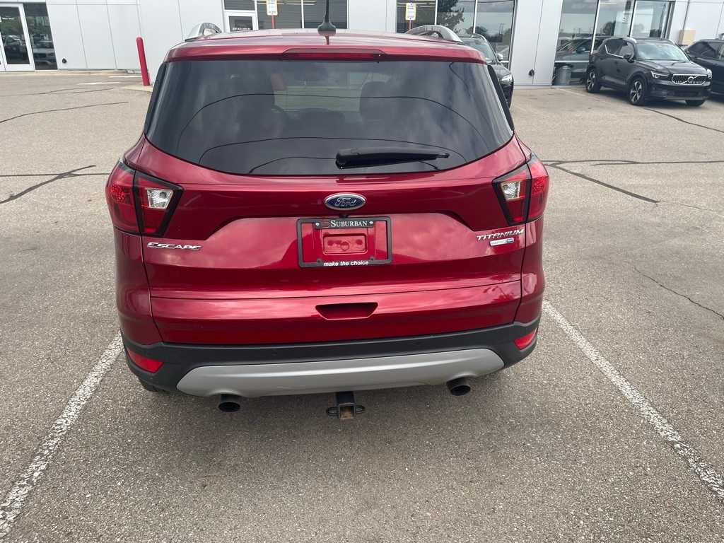 2019 Ford Escape Titanium photo 3