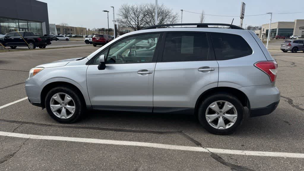 Thumbnail: 2015 Subaru Forester - 8