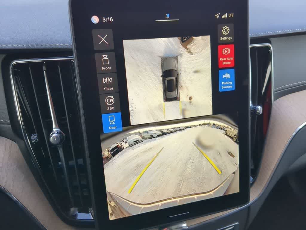 Thumbnail: 2026 Volvo XC60 - 28