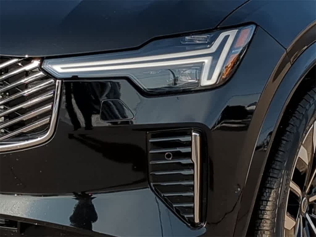 Thumbnail: 2026 Volvo XC90 - 10