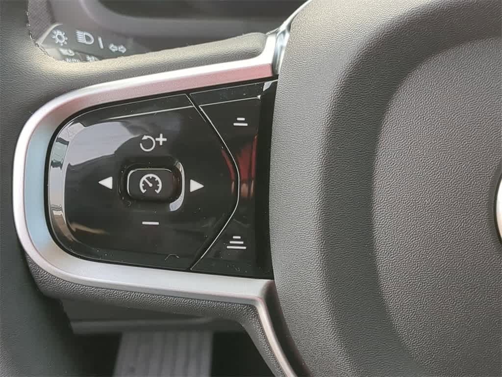 Thumbnail: 2026 Volvo XC90 - 22