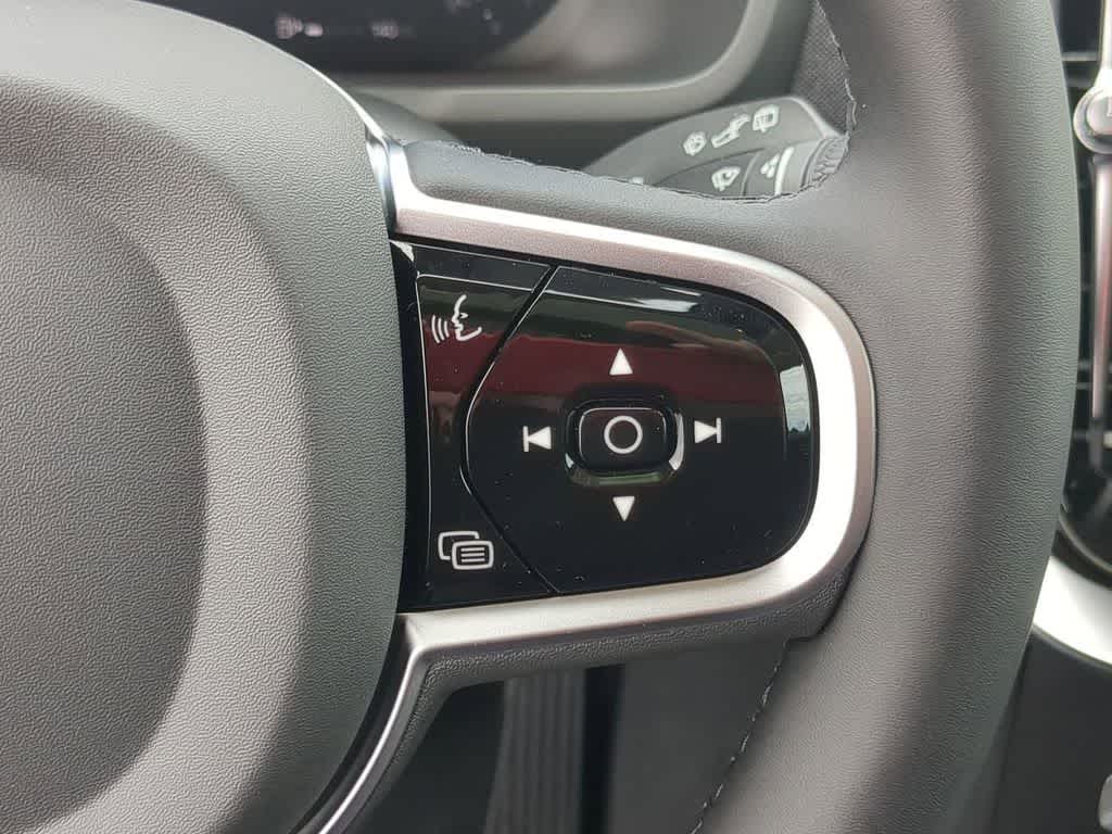 Thumbnail: 2026 Volvo XC90 - 23