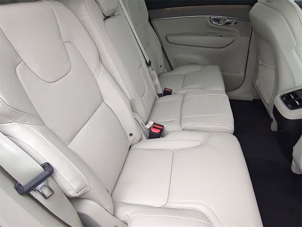 Thumbnail: 2026 Volvo XC90 - 19