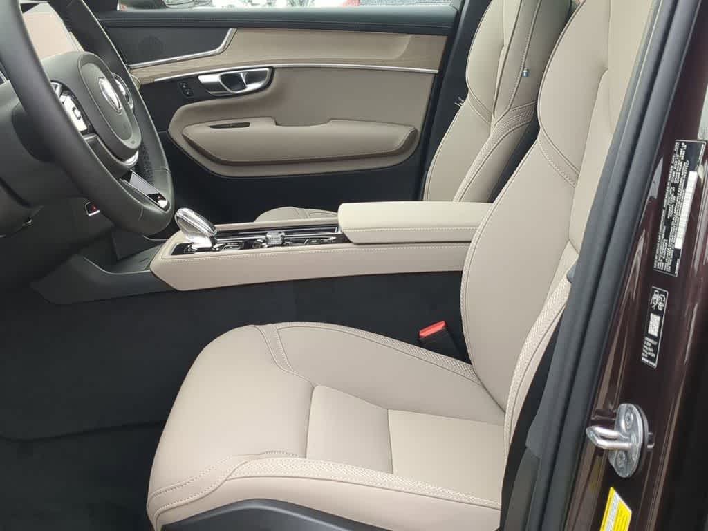 Thumbnail: 2026 Volvo XC90 - 16