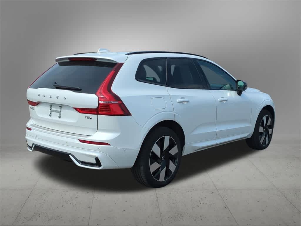 Thumbnail: 2025 Volvo XC60 - 6