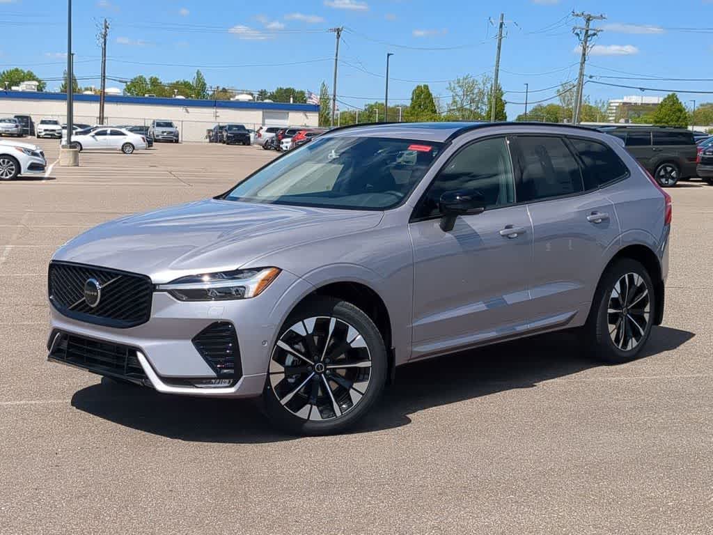 2026 Volvo XC60 B5 Plus Dark AWD's photo