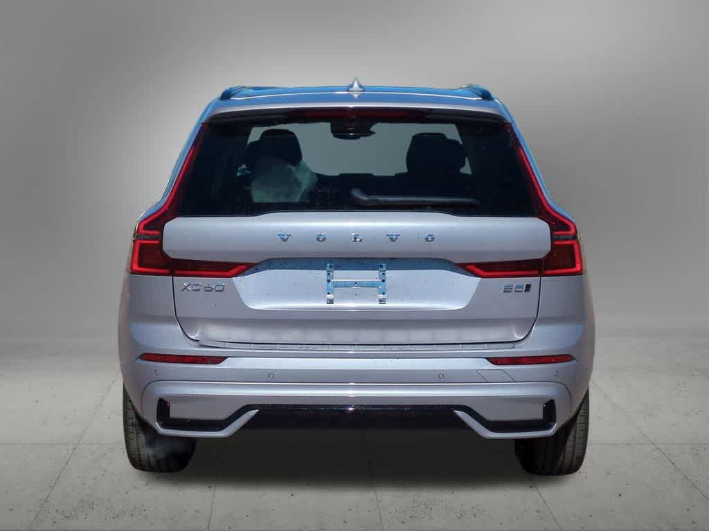 Thumbnail: 2026 Volvo XC60 - 5