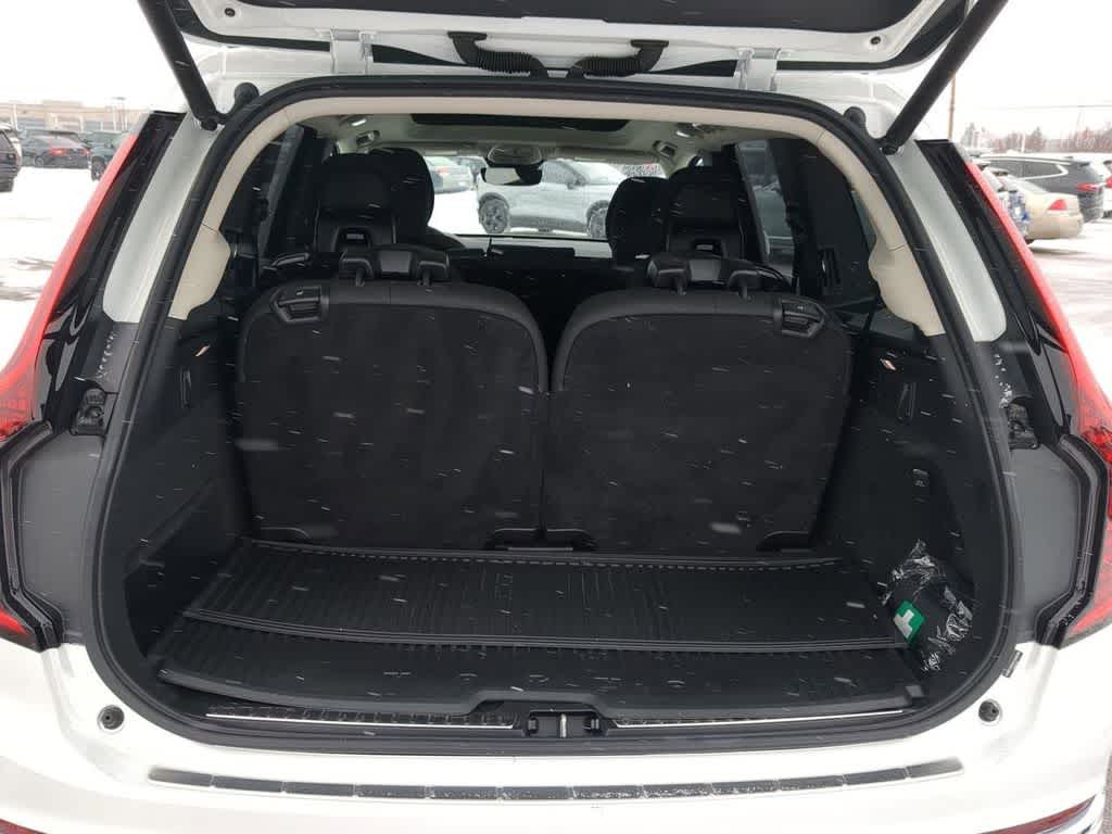 Thumbnail: 2025 Volvo XC90 - 34