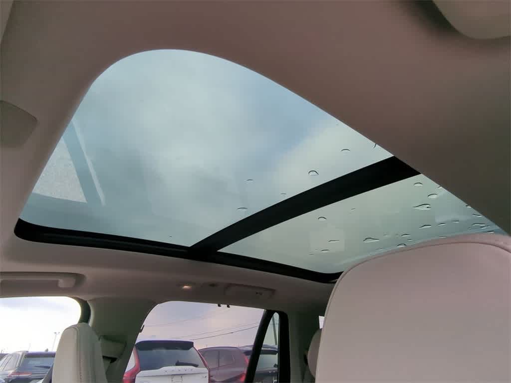 Thumbnail: 2026 Volvo XC90 - 19