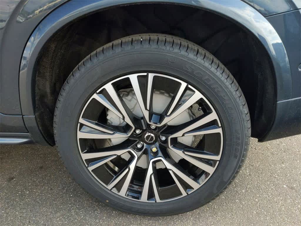 Thumbnail: 2025 Volvo XC90 - 12