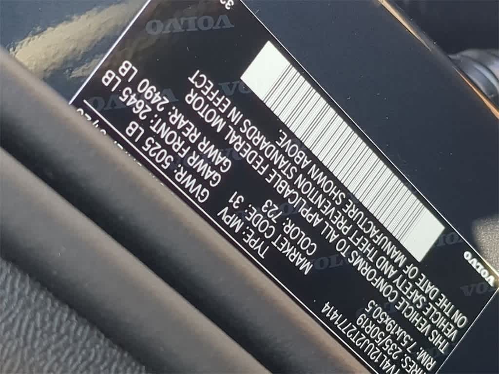 Thumbnail: 2026 Volvo XC40 - 33