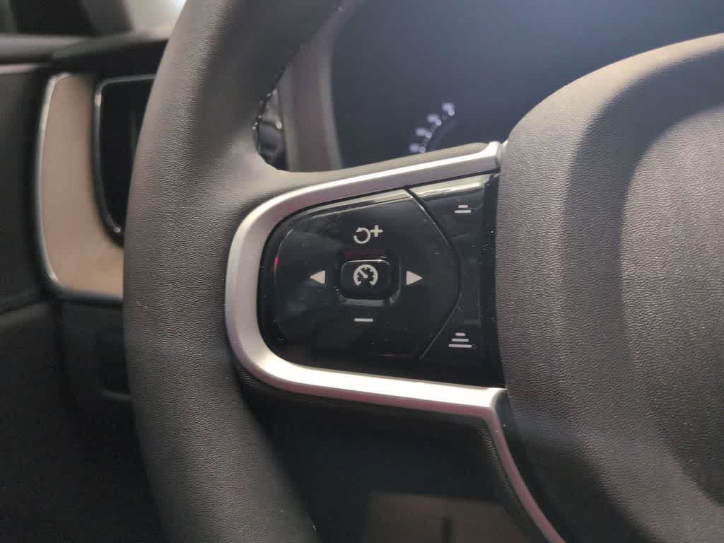 Thumbnail: 2026 Volvo XC60 - 24