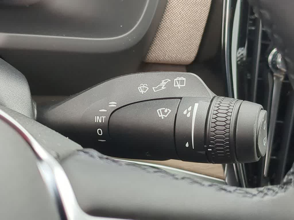 Thumbnail: 2026 Volvo XC90 - 24