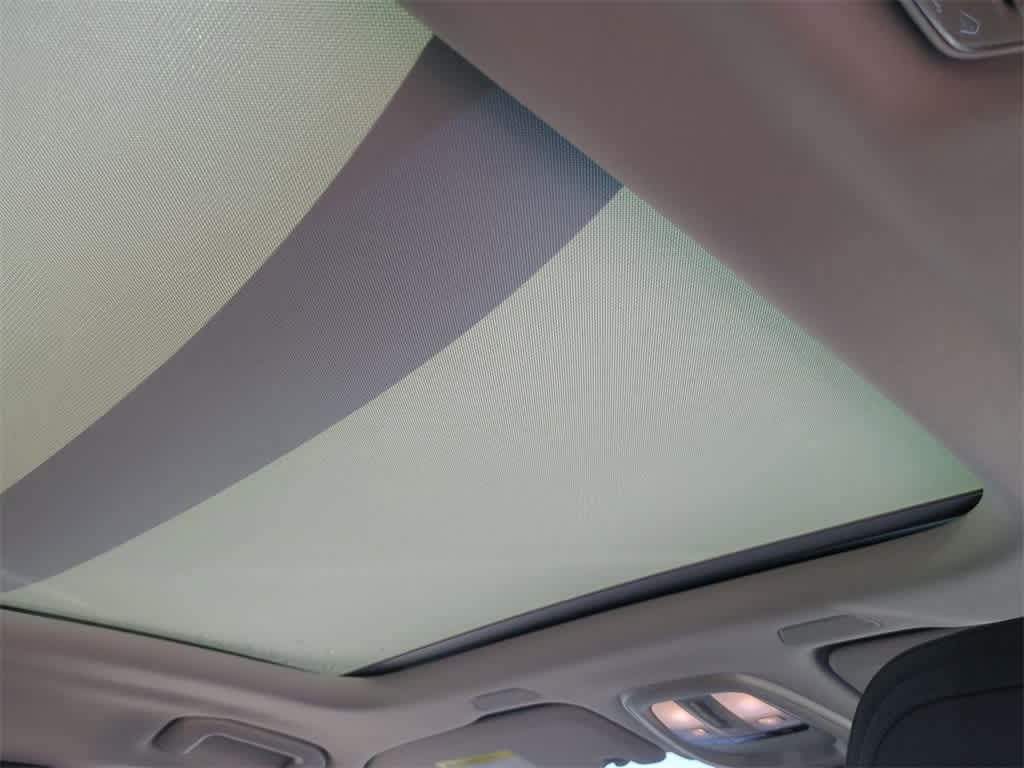 Thumbnail: 2026 Volvo XC60 - 21