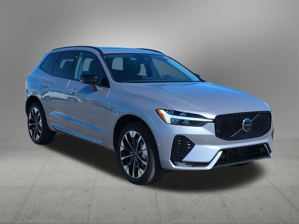 Thumbnail: 2026 Volvo XC60 - 8