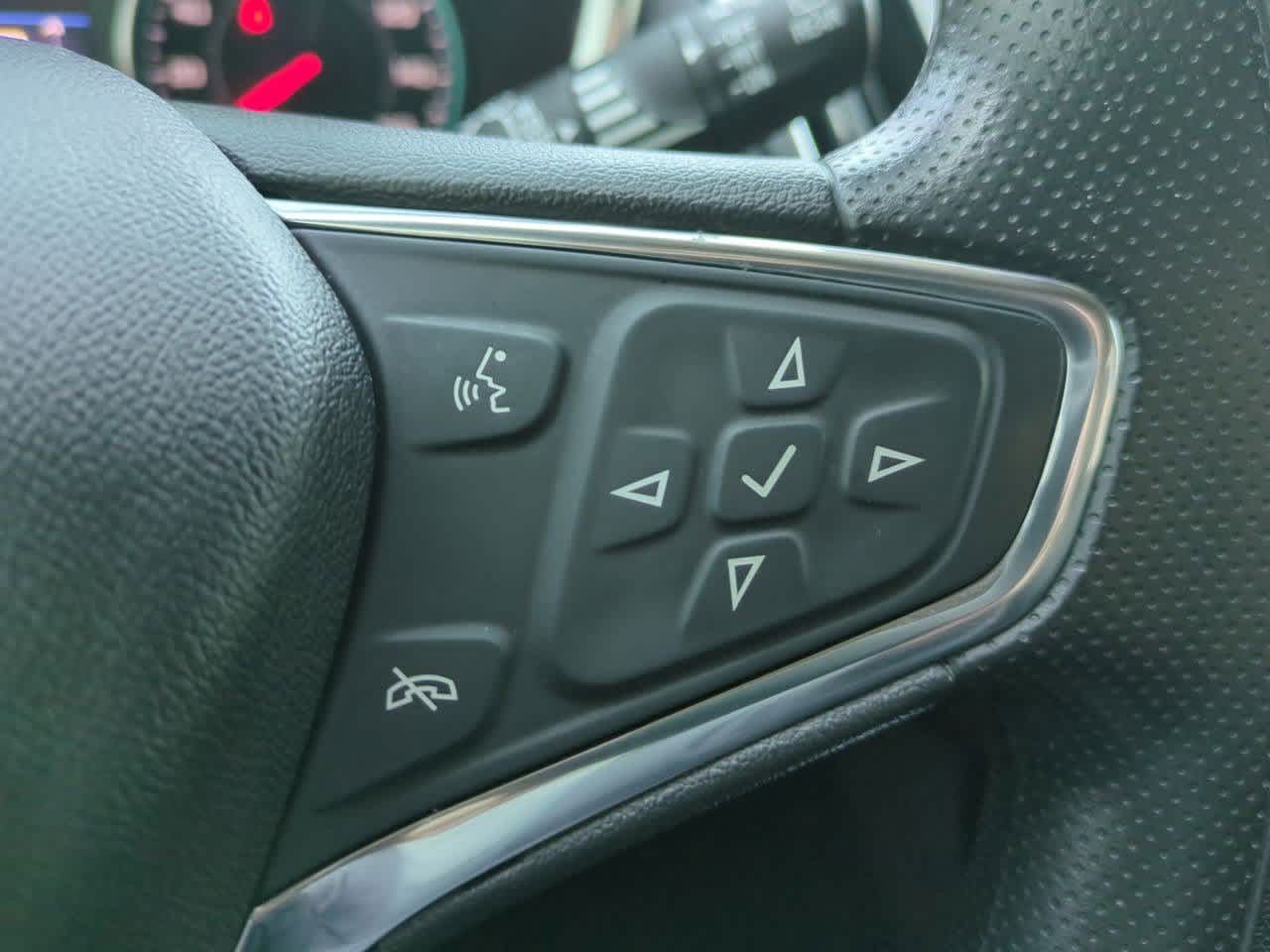 2020 Chevrolet Equinox LT 24