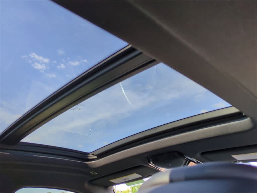 Thumbnail: 2021 BMW X6 - 22