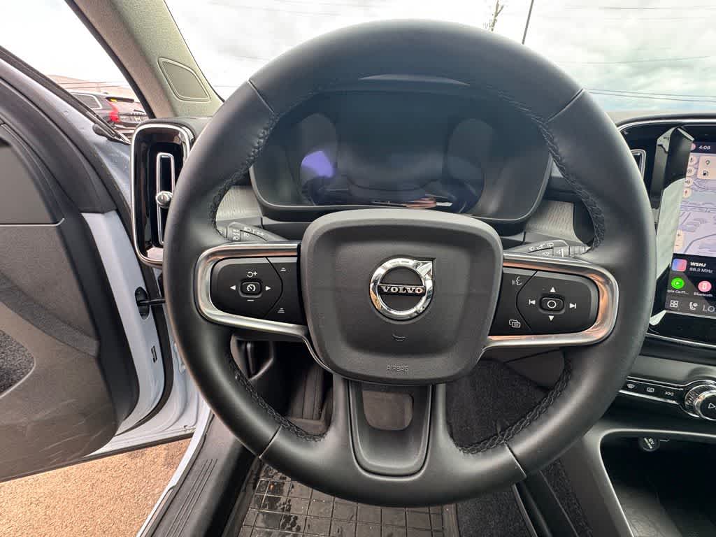 Thumbnail: 2026 Volvo XC40 - 20