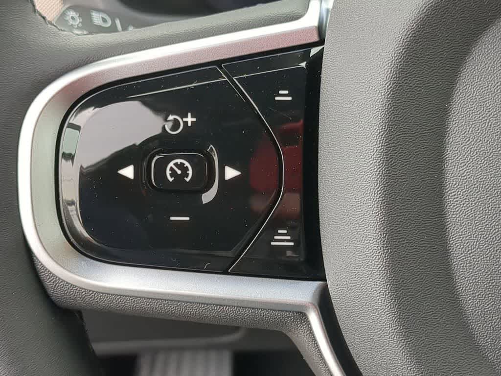 Thumbnail: 2026 Volvo XC90 - 24