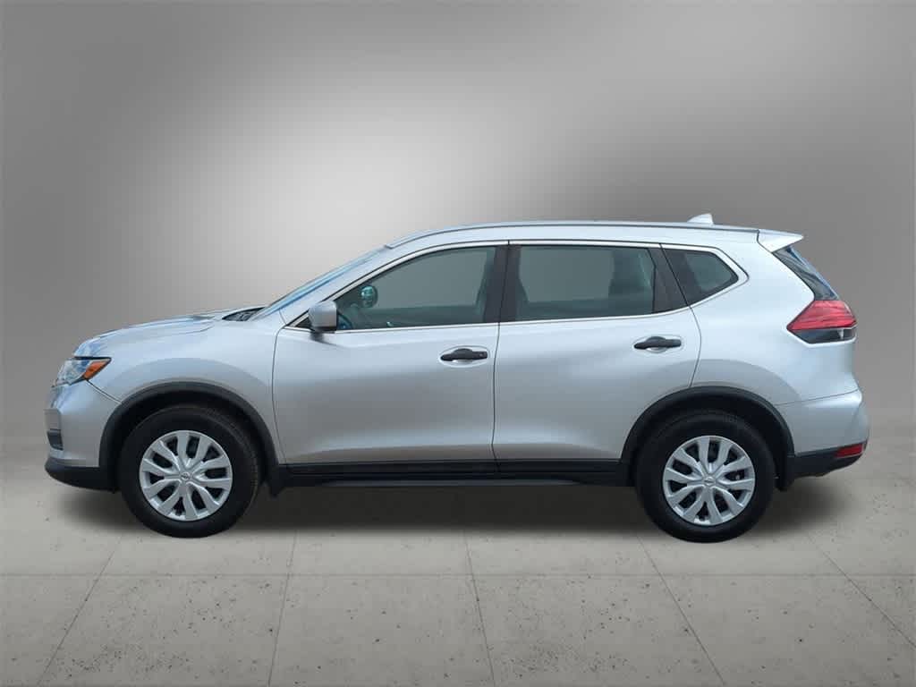 Thumbnail: 2017 Nissan Rogue - 3