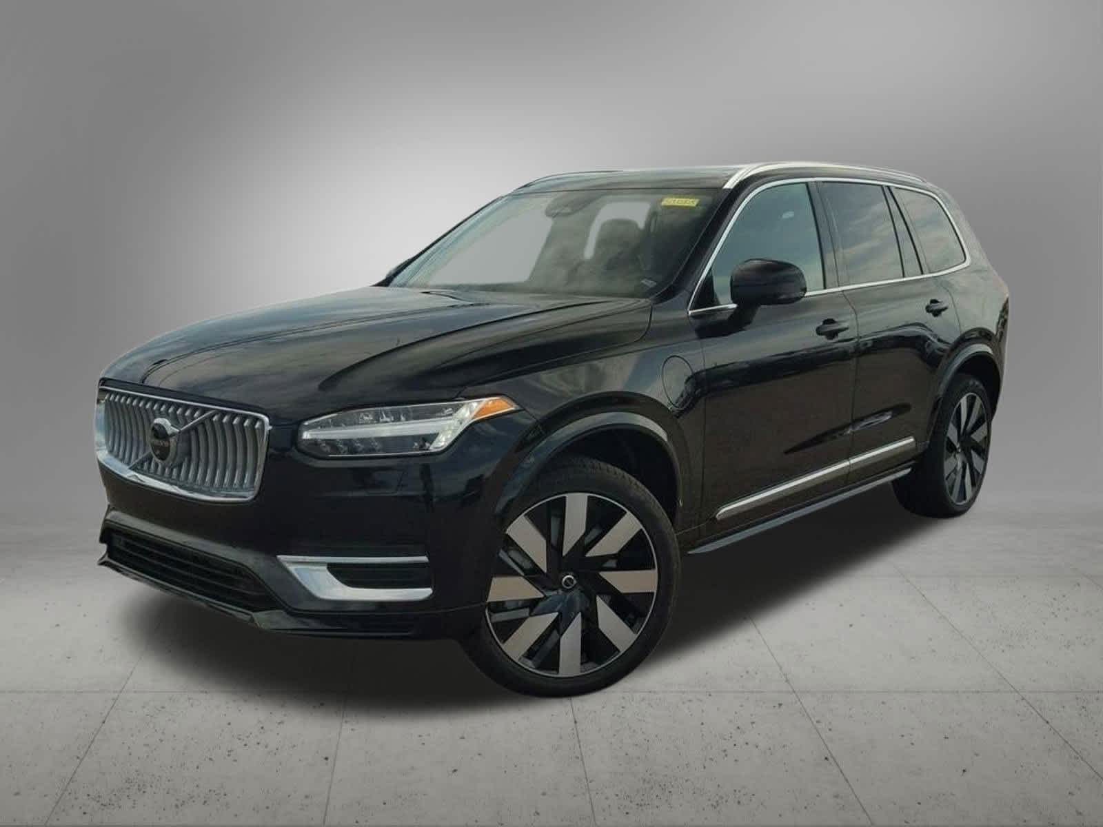 2025 Volvo XC90 T8 Plus -
                  Troy, MI