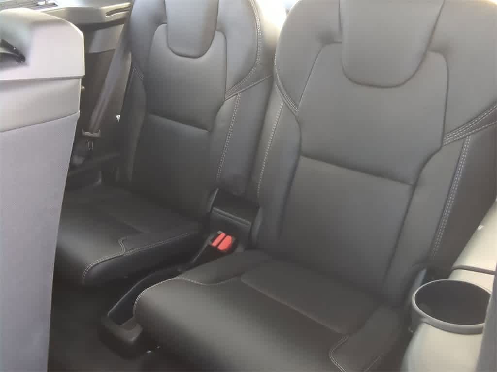 Thumbnail: 2025 Volvo XC90 - 20