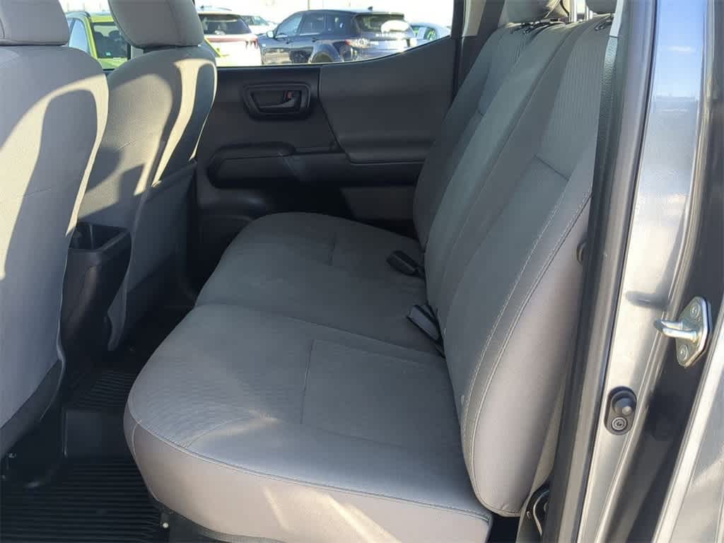 Thumbnail: 2020 Toyota Tacoma - 18