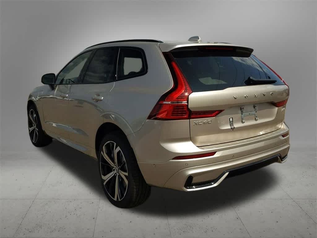 Thumbnail: 2025 Volvo XC60 - 4